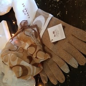 Coach scarf & gloves